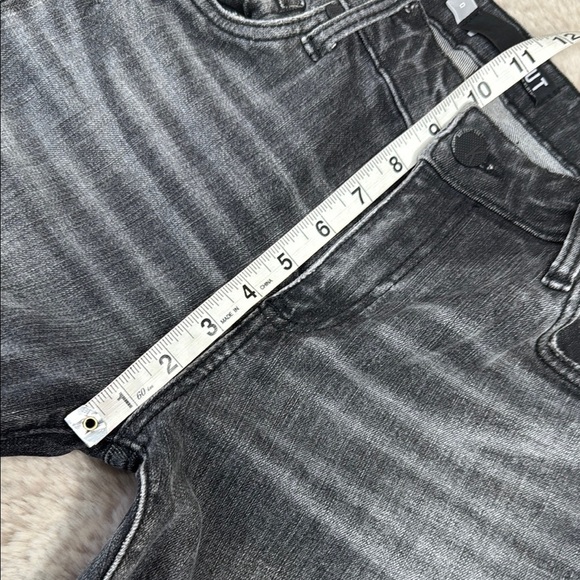 Kut from the Kloth | Catherine Boyfriend Jeans, Size 0 - Picture 4 of 10